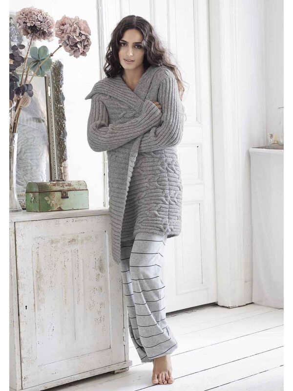 Lana Grossa KABEL-BOORDSTEEKMANTEL Alta Moda Alpaca