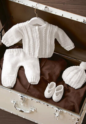 VESTJE, BROEKJE, MUTS EN SCHOENTJES Cool Wool Baby van Lana Grossa