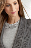 Lana Grossa VEST MET KABEL- EN AJOURPATROON Cool Wool