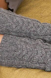 Lana Grossa BEENWARMERS IN KABELBOORDPATROON Alta Moda Alpaca