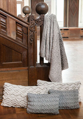 KUSSENS MET KABELPATROON Alta Moda Alpaca van Lana Grossa