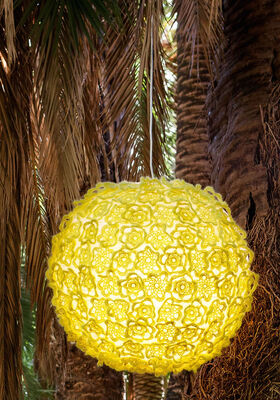 GEHAAKTE BLOEMEN VOOR EEN BALLONLAMP Silkhair van Lana Grossa