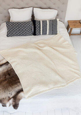 PLAID IN ZIGZAGPATROON Alta Moda Cashmere 16 van Lana Grossa