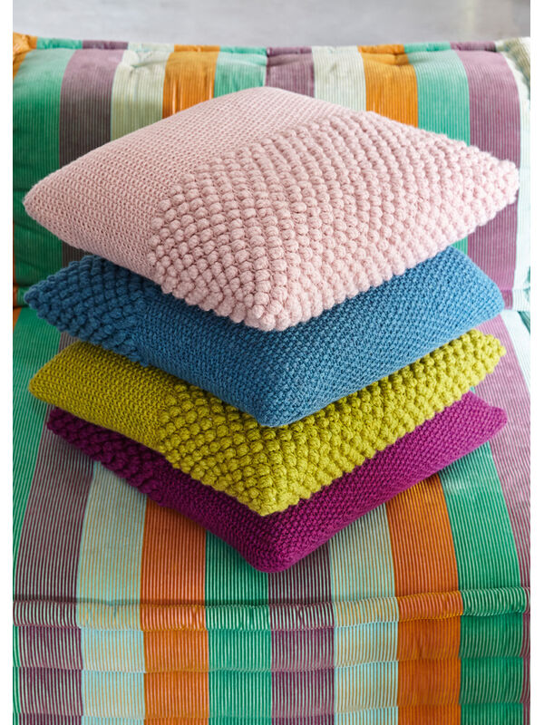 Lana Grossa KUSSENS MET GERSTEKORREL- EN NOPPENPATROON Alta Moda Cashmere 16