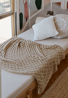 PLAID IN RUITAJOURPATROON MET RUITJESRAND Landlust Alpaka Merino 160 van Lana Grossa