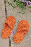 Lana Grossa GEHAAKTE SLIPPERS IN STOKJESPATROON The Tube