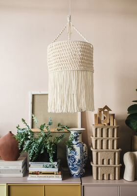 LAMPENKAP IN MACRAMÉ-TECHNIEK The Tube van Lana Grossa