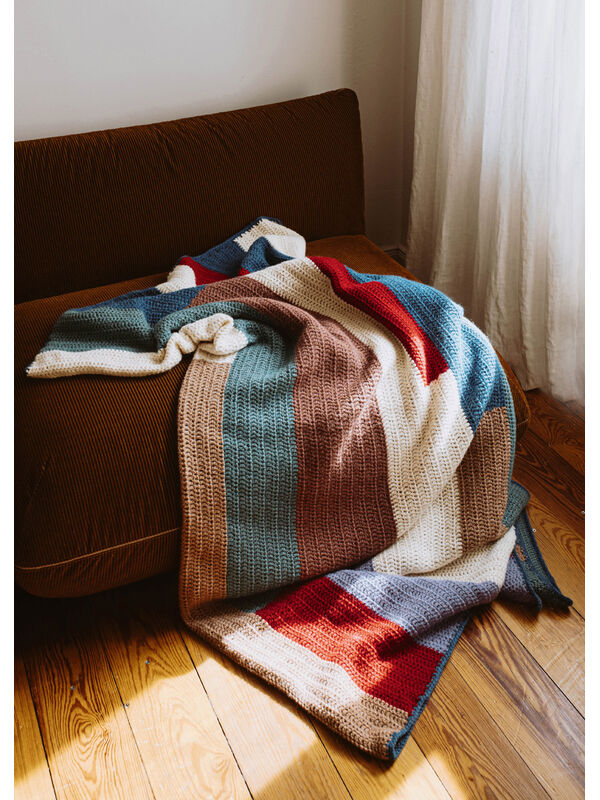 Lana Grossa PLAID IN STOKJESPATROON IN INTARSIATECHNIEK Brigitte No. 2