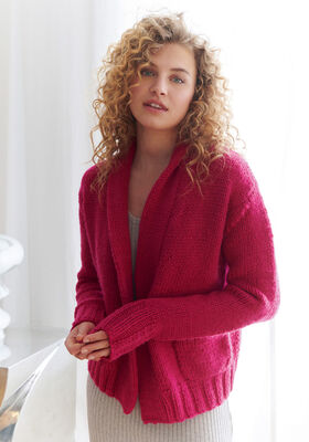 VEST IN TRICOTSTEEK MET ZAKKEN Brigitte No. 5 van Lana Grossa