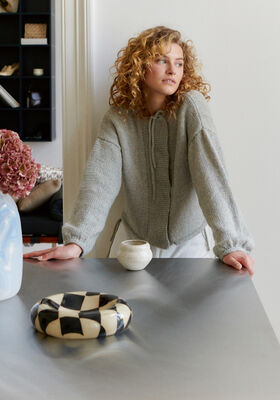 VEST IN TRICOTSTEEK MET KOORDTUNNELTJES Cool Merino van Lana Grossa