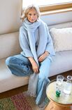 Lana Grossa TRUI MET V-HALS IN TRICOTSTEEK Cool Merino