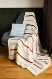 Lana Grossa PLAID MET STREPEN MET GAATJES Brigitte No. 2