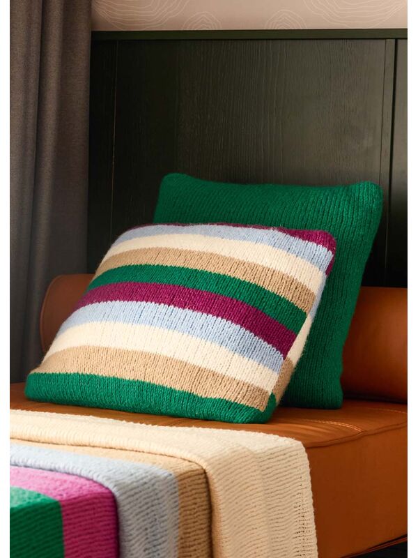 Lana Grossa TWEE KUSSENHOEZEN IN TRICOTSTEEK Ecopuno Chunky