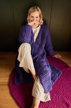 Lana Grossa MANTEL IN DWARSRIBBELPATENTPATROON Lala Berlin Lovely Cotton