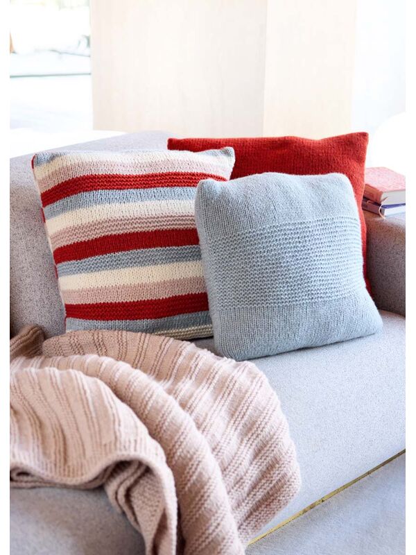 Lana Grossa KUSSENHOES IN TRICOTSTEEK EN RIBBELSTEEK Alta Moda Cashmere 16