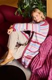 Lana Grossa MANTEL IN TRICOTSTEEK MET STREPEN Mohair Moda