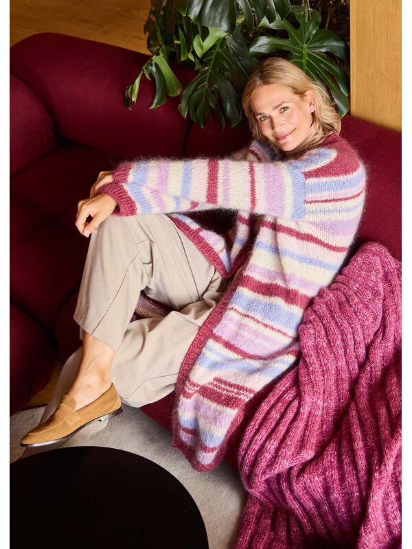 Lana Grossa MANTEL IN TRICOTSTEEK MET STREPEN Mohair Moda