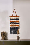 Lana Grossa WANDDECORATIE MET STOKJESPATROON The Tube