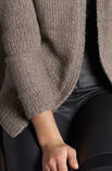 Lana Grossa VEST IN TRICOTSTEEK MET BOORDSTEEKGEDEELTEN Alta Moda Cashmere 16