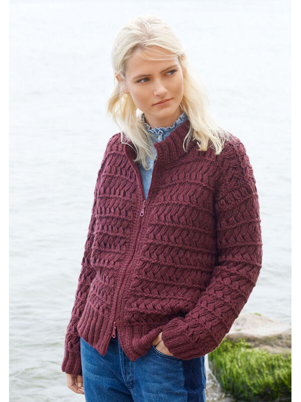 Lana Grossa VEST IN PATROON MET GEKRUISTE LANGGETROKKEN STEKEN Alta Moda Cashmere 16