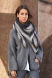 Lana Grossa VEST MET OPGENAAIDE ZAKKEN Alta Moda Cashmere 16