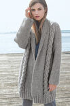 Lana Grossa VEST IN GERSTEKORREL MET KABELSTREPEN Lala Berlin Lovely Cotton