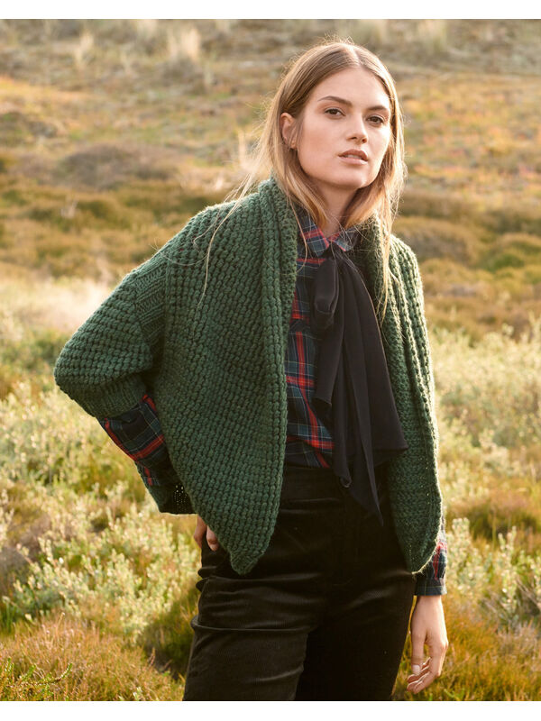 Lana Grossa VEST IN WIKKELSTEKENPATROON Alta Moda Cashmere 16