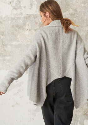VEST MET PUNTEN IN TRICOTSTEEK BRigitte No. 2 van Lana Grossa