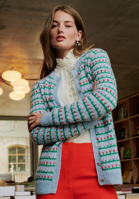 VEST IN BLOEMENPATROON Ecopuno van Lana Grossa