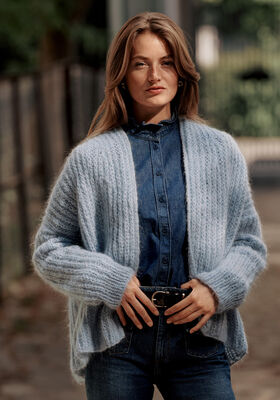 VEST IN HALVE PATENTSTEEK Brigitte No. 3 van Lana Grossa