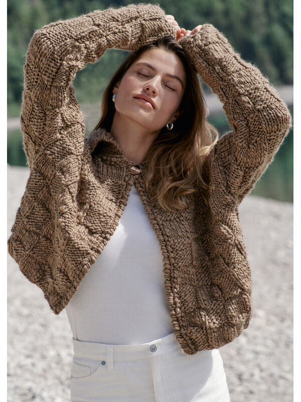 Lana Grossa VEST Lala Berlin Flamy