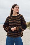 Lana Grossa TRUI IN AVERECHTE TRICOTSTEEK MET KABELS EN EEN RONDE PAS Picasso
