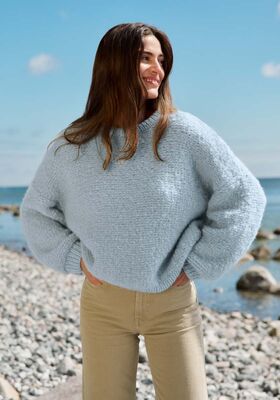 TRUI IN AVERECHTE TRICOTSTEEK Royal Alpaca & Brigitte No. 2 van Lana Grossa