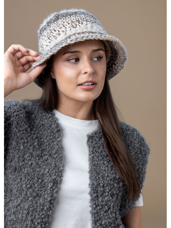 FILATI Studio GEHAAKTE HOED Alpina Landhauswolle & Merino Cardato & Cinque Multi & Landlust Soft Tweed 180 & Orsetto