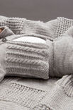 Lana Grossa Vestje, broekje en schoentjes Cool Wool Baby