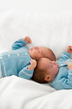 Lana Grossa VESTJE, BROEKJE, MUTSJE & SOKJES Cool Wool Baby