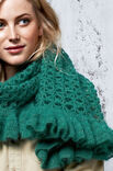 Lana Grossa STOLA IN AJOURPATROON MET VOLANT Silkhair