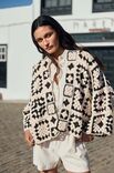 Lana Grossa VEST MET VIERKANTE MOTIEVEN Campo