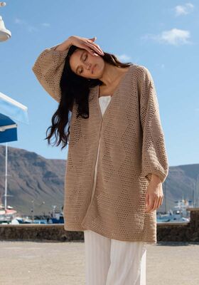 LANG VEST IN ROOSTER-RUITPATROON Alta Moda Cotolana van Lana Grossa