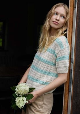 TRUI IN STRUCTUURPATROON MET STREPEN Summer Cashmere van Lana Grossa