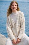 Lana Grossa VEST MET STREPEN MET GAATJES Natural Alpaca Pelo