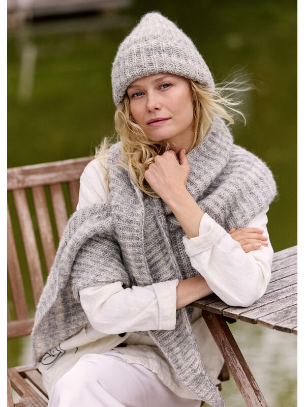 Lana Grossa ASYMMETRISCHE STOLA Pelo Cashmere