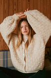 Lana Grossa VEST IN DOBBELSTEENPATROON Natural Alpaca Pelo