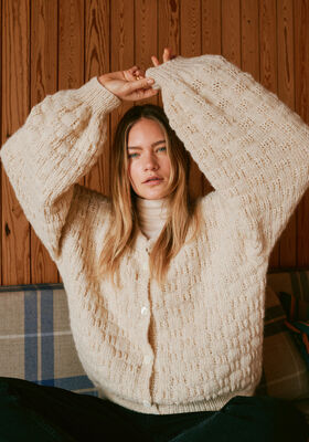 VEST IN DOBBELSTEENPATROON Natural Alpaca Pelo van Lana Grossa