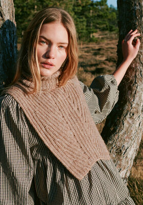 LOSSE BOORD MET PAS IN PATENTPATROON Natural Alpaca Pelo van Lana Grossa