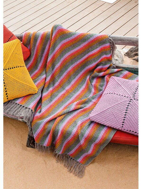 Lana Grossa PLAID IN PATROON MET LANGGETROKKEN STEKEN Ecopuno