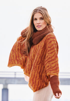 PONCHO IM TIJGERPATROON Silkhair van Lana Grossa