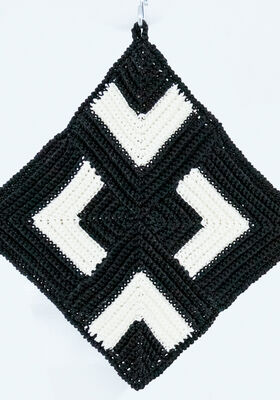 PANNENLAP MET GEOMETRISCH RELIEFPATROON Cotone van Lana Grossa