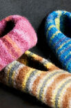Lana Grossa PANTOFFELS MET EN ZONDER BONTPOMPON Feltro Print