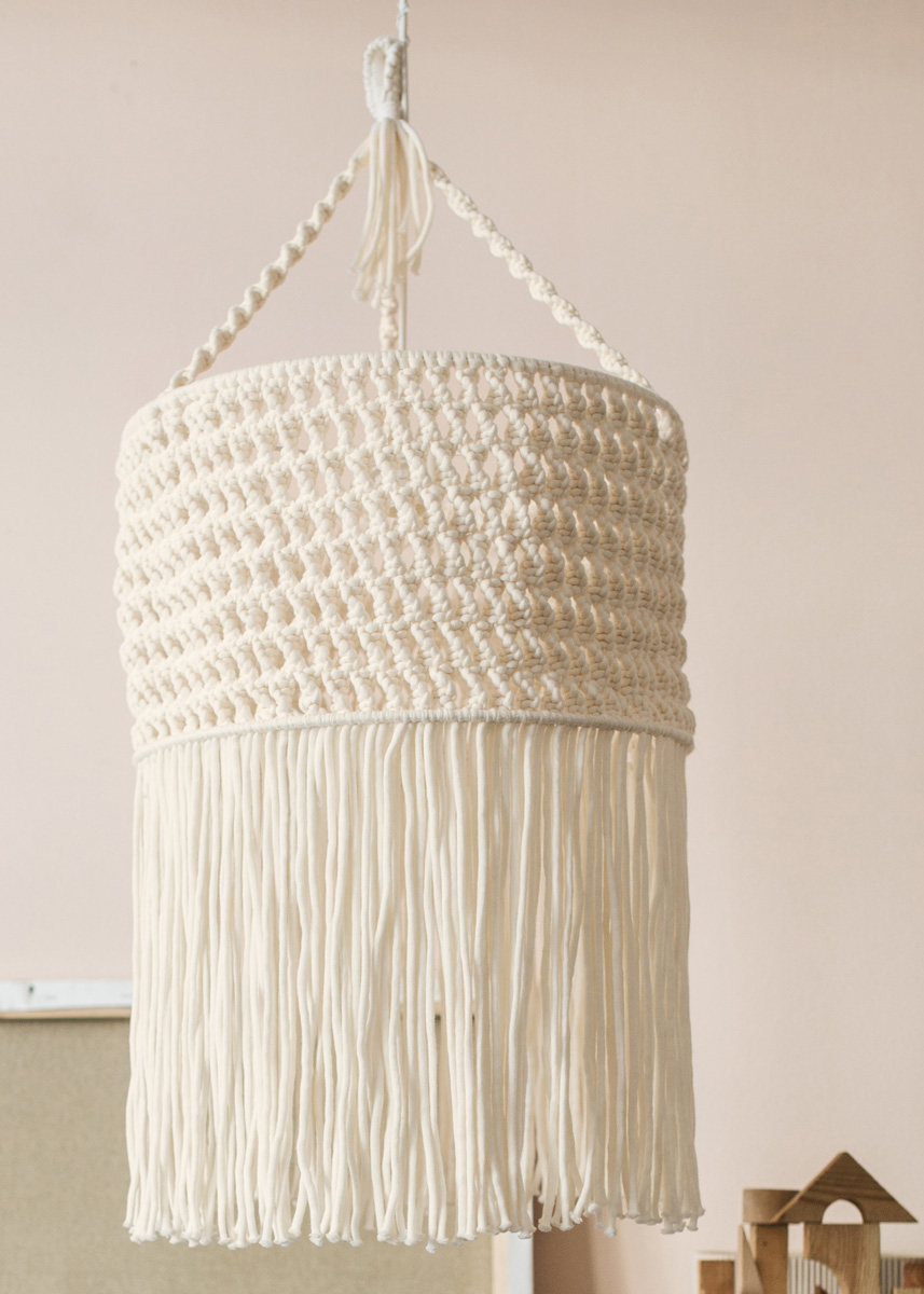 Ook Leuren kort Lana Grossa LAMPENKAP IN MACRAMÉ-TECHNIEK The Tube | FILATI Breimode  Uitgave 75 (Home) - Model 34 | FILATI Breimodellen - Model pakketten